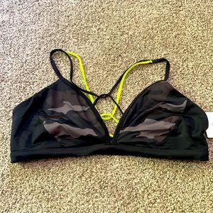 Athleta Freestyle camo Bikini top